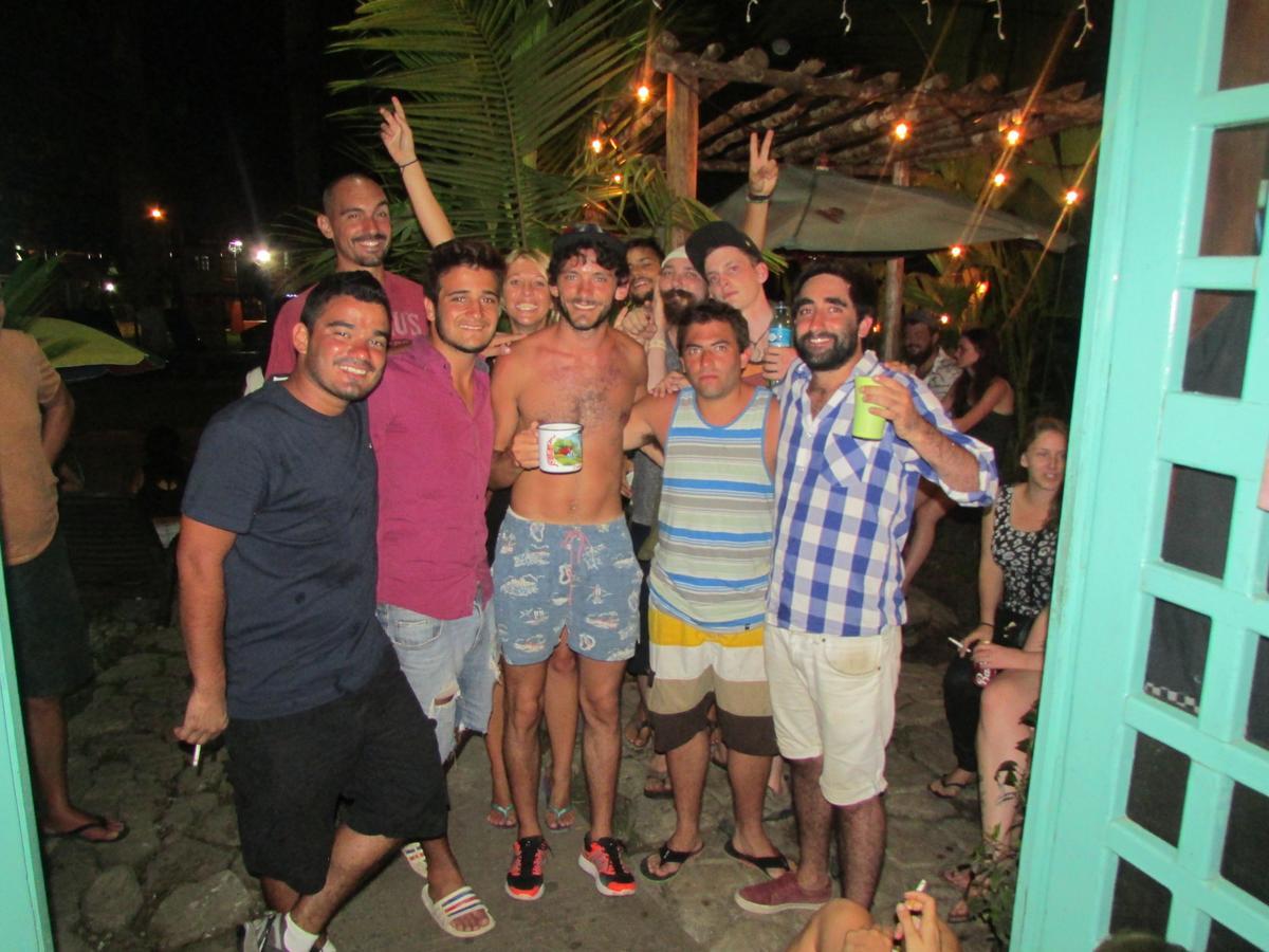 Coconut Hostel Bocas Town Екстериор снимка