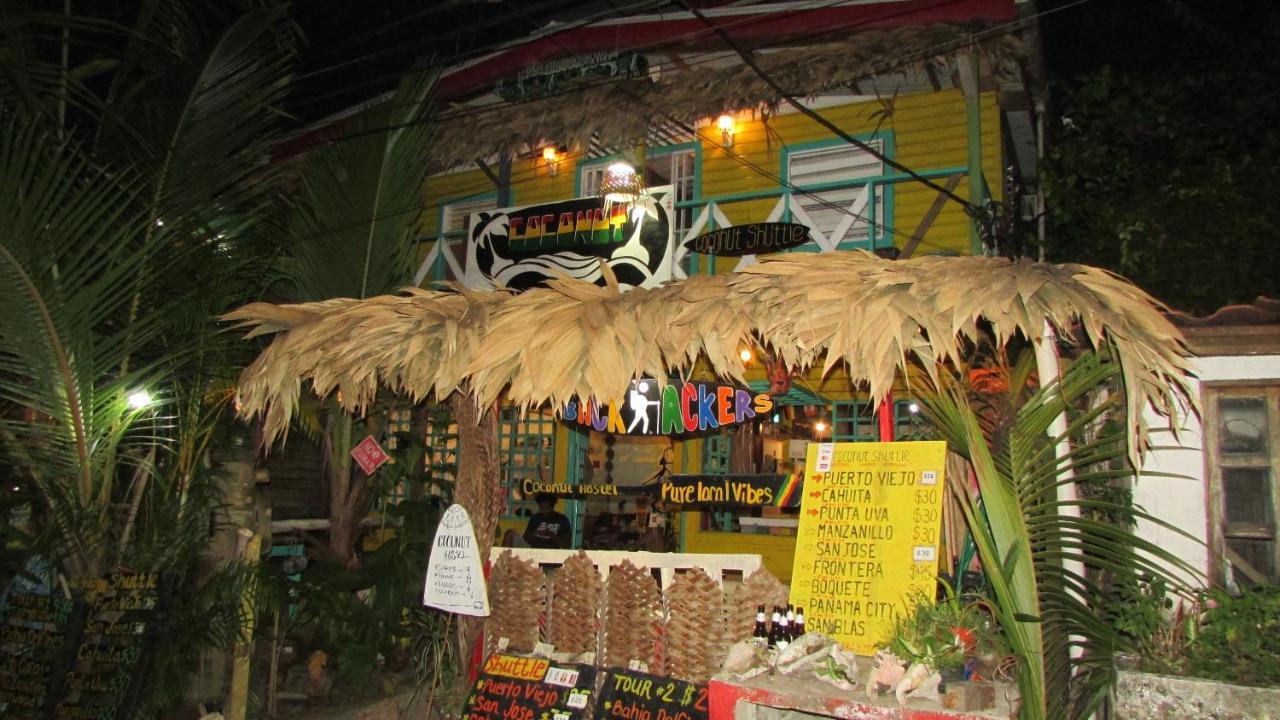 Coconut Hostel Bocas Town Екстериор снимка
